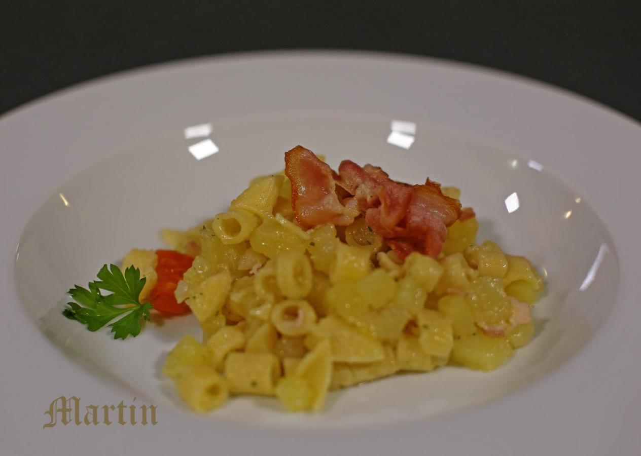 Apartments At Gostilna Martin Trbovlje Екстер'єр фото